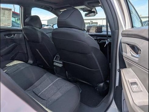 Used 2025 Honda Accord Sport image 24