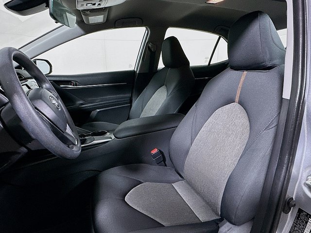 Used 2020 Toyota Camry LE FWD image 11