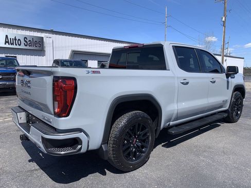 Used 2024 GMC Sierra 1500 Elevation w/ Elevation Premium Package image 7