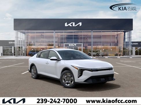 New 2026 Kia K4 FWD image 8