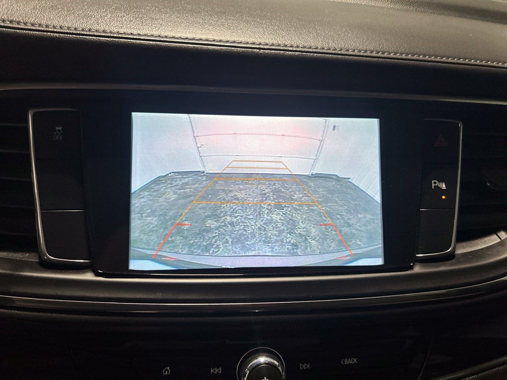 Used 2018 Buick Enclave Essence FWD image 25