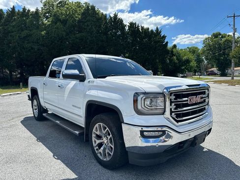 Used 2017 GMC Sierra 1500 SLT w/ SLT Premium Package AWD/4WD image 3