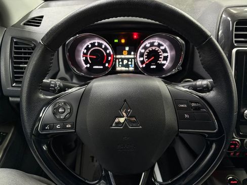 Used 2021 Mitsubishi Outlander Sport SE image 28