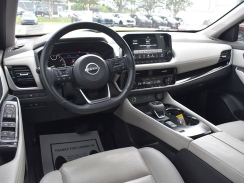 Used 2023 Nissan Rogue SL w/ SL Premium Package FWD image 31