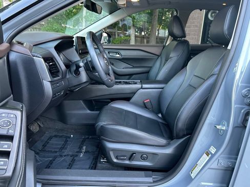 Used 2023 Nissan Rogue SL w/ SL Premium Package AWD/4WD image 14