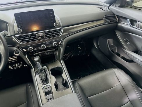 Used 2022 Honda Accord Sport image 19