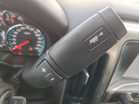 Used 2018 Chevrolet Silverado 1500 LT w/ Texas Edition RWD image 16
