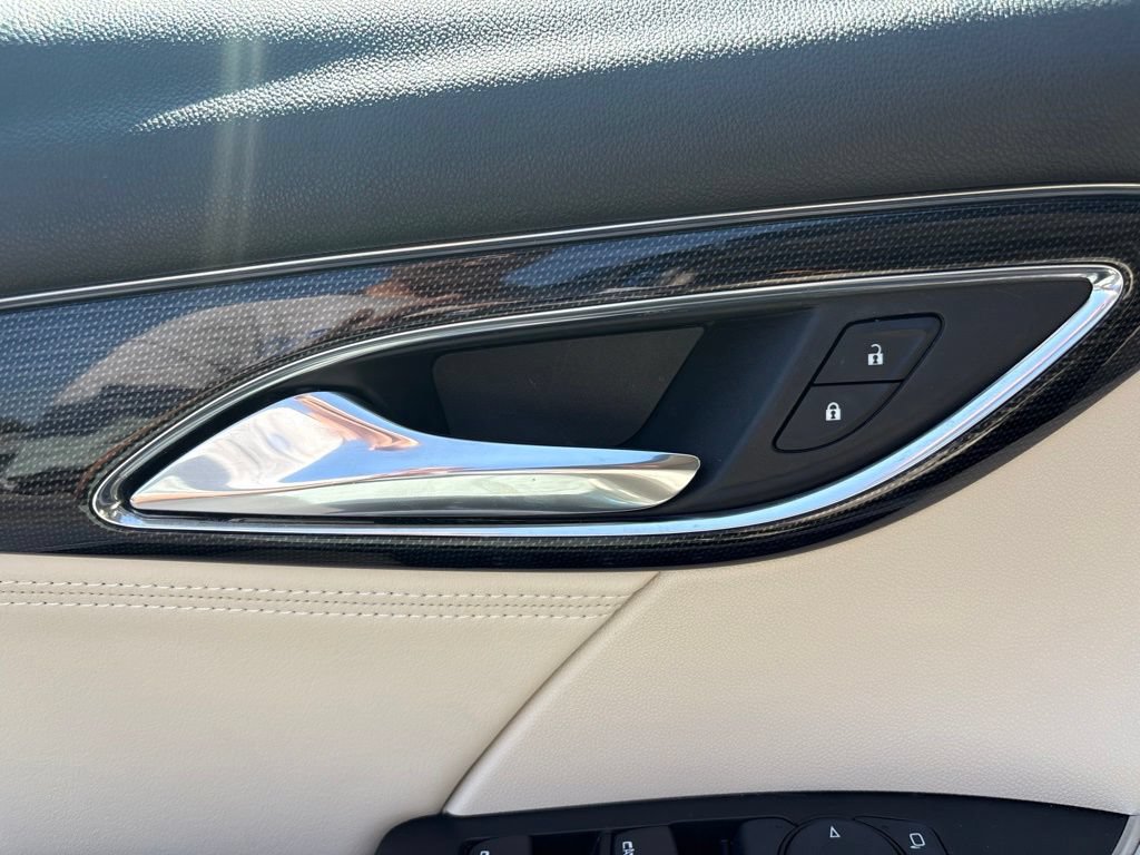 Used 2023 Buick Envision Preferred FWD image 14