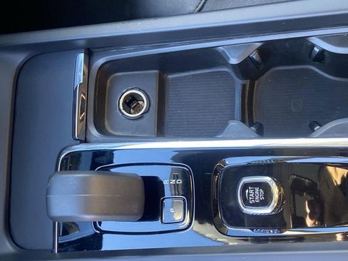 Used 2024 Volvo S60 B5 Core image 16