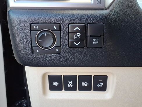 Used 2023 Lexus GX 460 Premium w/ Premium Package AWD/4WD image 22