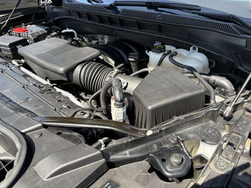 Used 2025 Chevrolet Tahoe LT RWD image 24