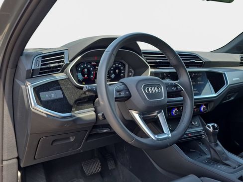 Used 2025 Audi Q3 2.0T Premium w/ Convenience Package AWD/4WD image 18
