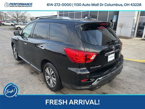 Used 2019 Nissan Pathfinder SL image 6