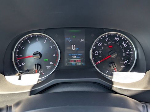 Used 2021 Toyota RAV4 XLE FWD image 23