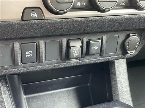 Used 2022 Toyota Tacoma SR5 image 11