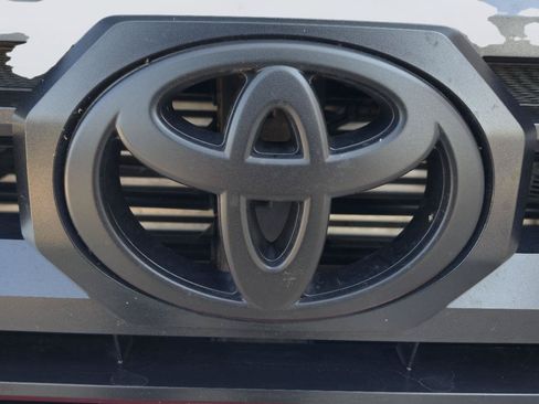 Used 2025 Toyota Tacoma SR5 RWD image 9