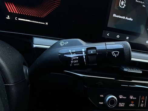 Used 2025 Kia K5 LXS image 38