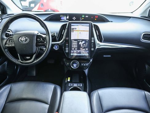 Used 2021 Toyota Prius Prime XLE image 17