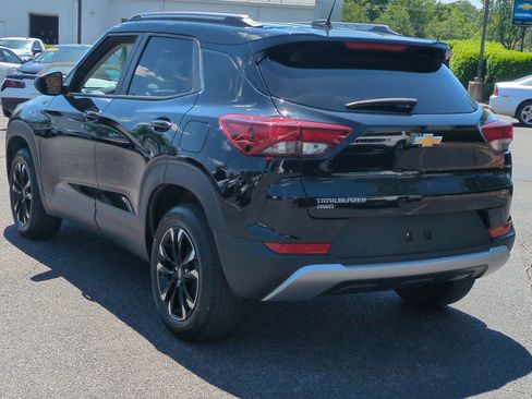 Used 2023 Chevrolet TrailBlazer LT w/ Convenience Package AWD/4WD image 8