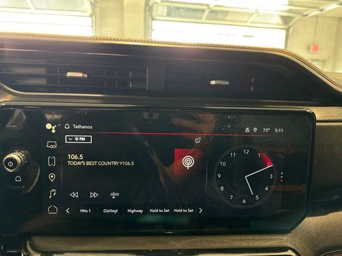 Used 2024 GMC Sierra 2500 AT4 w/ AT4 Premium Plus Package AWD/4WD image 27