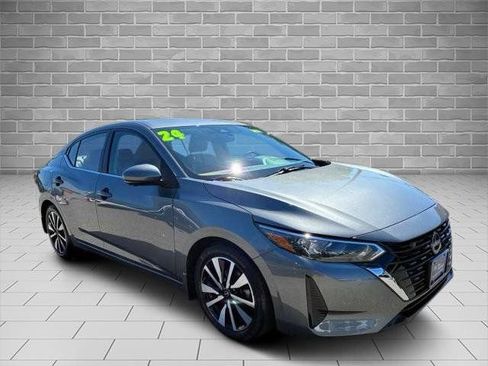 Used 2024 Nissan Sentra SV w/ SV Premium Package FWD image 7