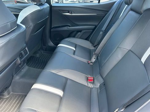 Used 2025 Toyota Camry SE w/ Convenience Package FWD image 15