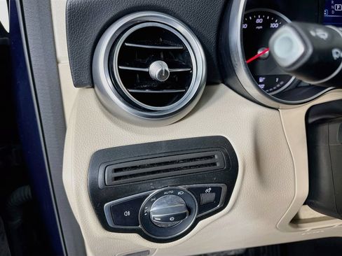 Used 2021 Mercedes-Benz GLC 300 w/ Premium Package image 13