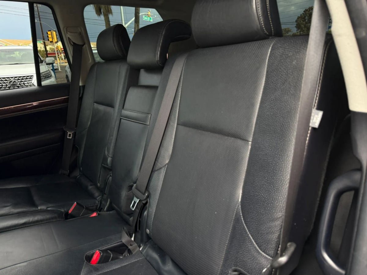 Used 2014 Lexus GX 460 w/ Premium Package AWD/4WD image 45
