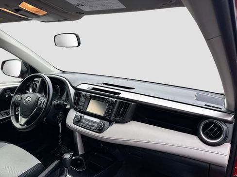 Used 2016 Toyota RAV4 XLE image 27