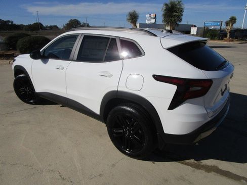 New 2026 Chevrolet Trax ACTIV w/ Driver Confidence Package FWD image 5