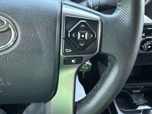 Used 2017 Toyota Tacoma SR5 w/ Tow Package AWD/4WD image 25