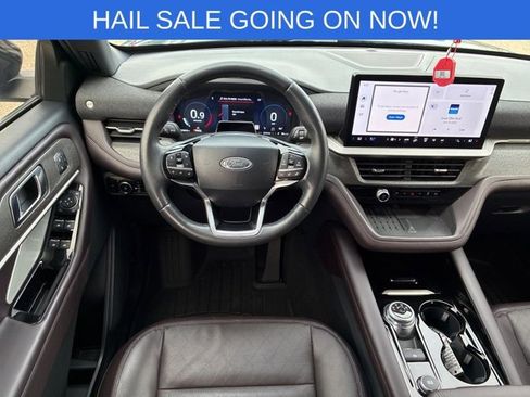 Certified 2025 Ford Explorer Platinum AWD/4WD image 13