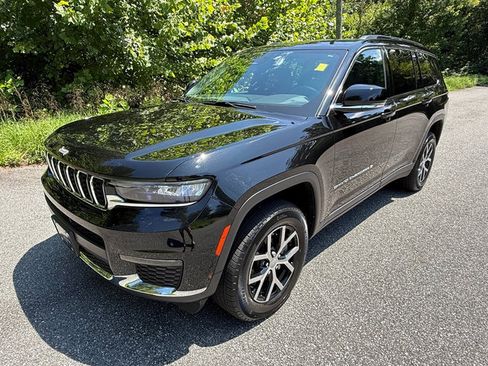Used 2024 Jeep Grand Cherokee L Limited w/ Trailer Tow Package AWD/4WD image 2