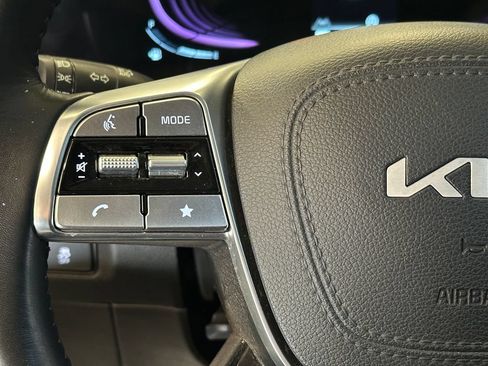 Used 2025 Kia Telluride S AWD/4WD image 11