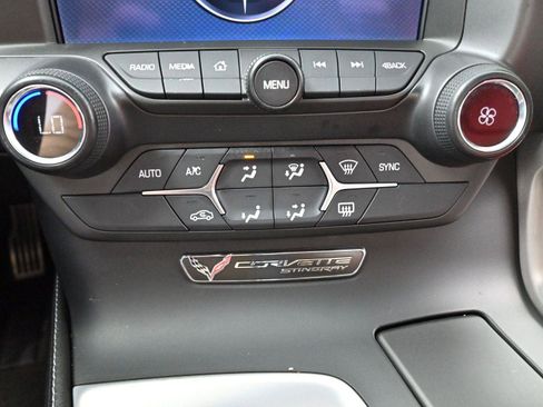 Used 2014 Chevrolet Corvette Stingray Coupe image 23
