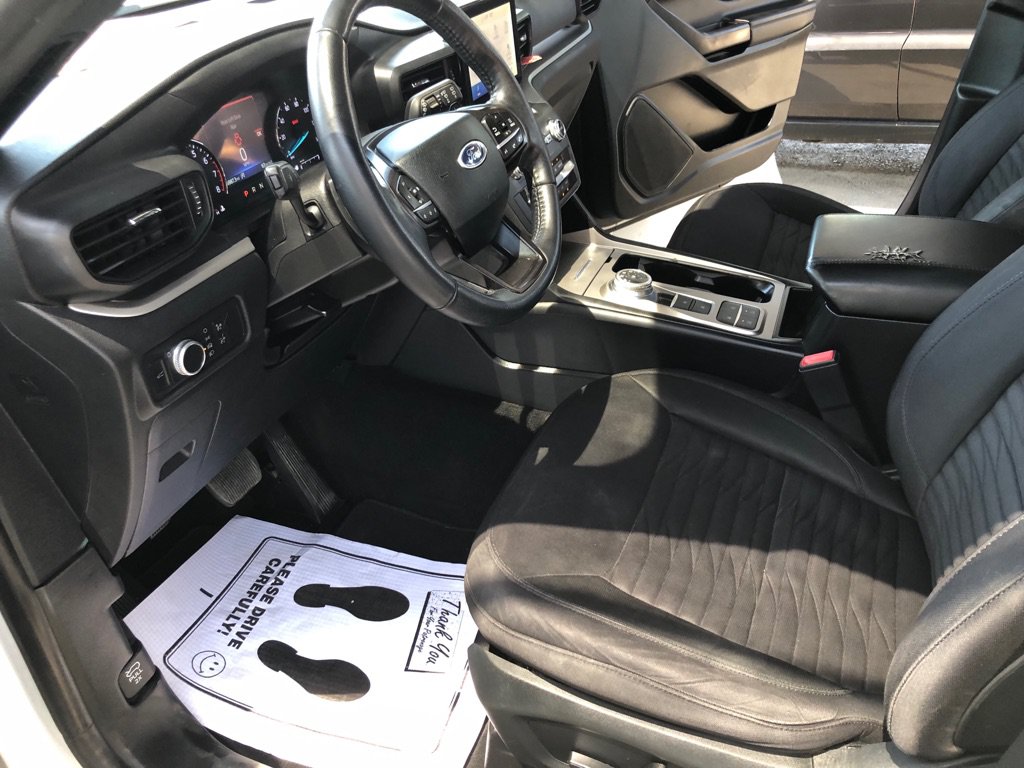 Used 2020 Ford Explorer XLT RWD image 17