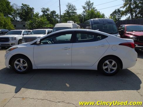 Used 2014 Hyundai Elantra SE FWD image 8