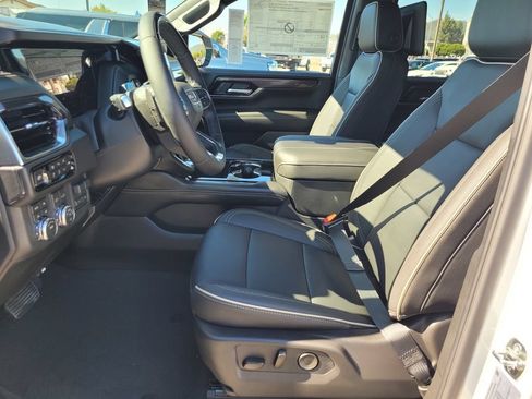 New 2026 GMC Yukon XL Elevation w/ Elevation Premium Package AWD/4WD image 13