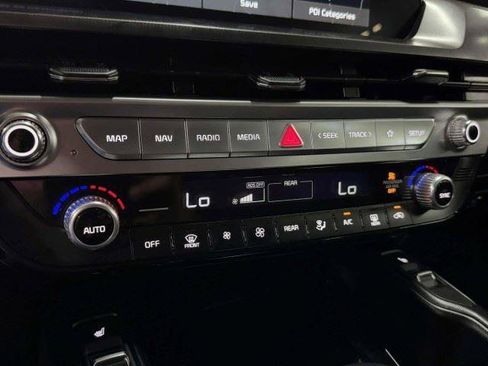 Used 2024 Kia Telluride S FWD image 29