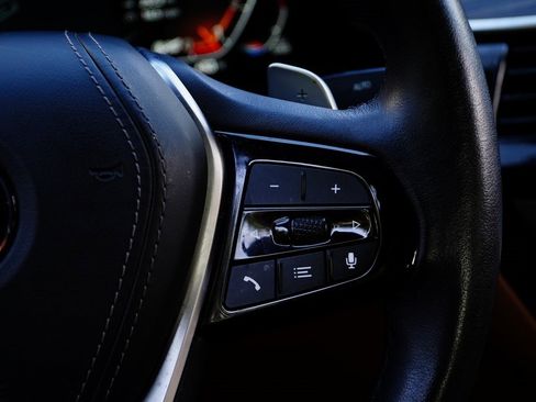 Used 2022 BMW 530i xDrive w/ M Sport Package image 26