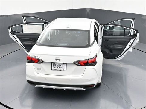 New 2025 Nissan Versa SV w/ Trunk Package image 44