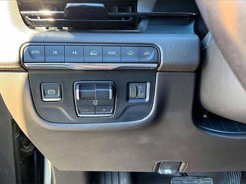 Used 2022 Cadillac Escalade ESV Sport w/ Touring Package image 15