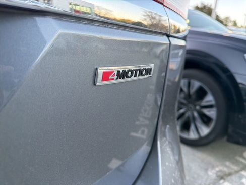 Used 2022 Volkswagen Atlas SEL Premium image 10