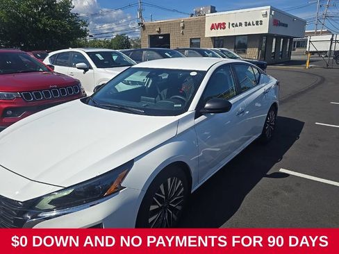Used 2025 Nissan Altima 2.5 SV FWD image 1