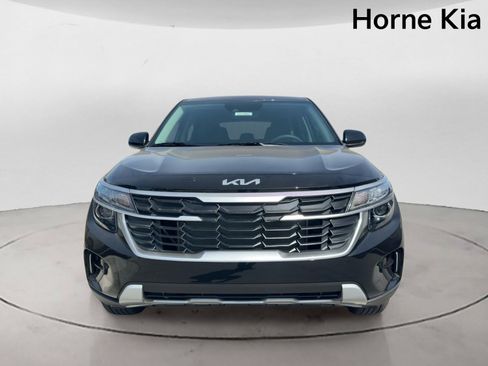 New 2026 Kia Seltos LX FWD image 4