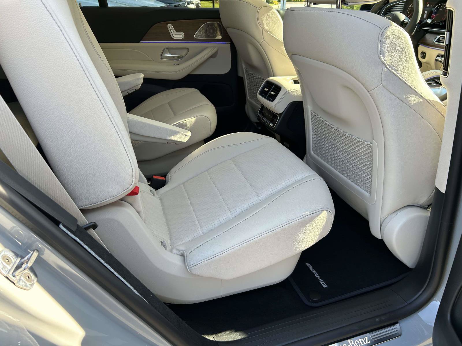 New 2026 Mercedes-Benz GLS 450 4MATIC image 43