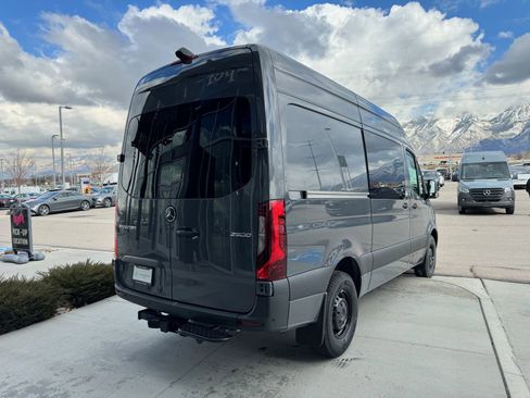 Used 2024 Mercedes-Benz Sprinter 144 Cargo image 7