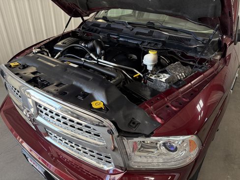 Used 2018 RAM 1500 Laramie AWD/4WD image 15