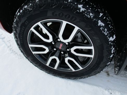 Certified 2023 GMC Yukon XL AT4 w/ Max Trailering Package image 9