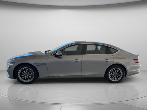 Used 2023 Genesis G80 2.5T RWD image 2
